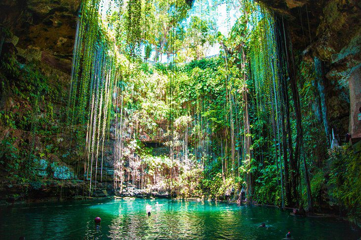 Cenote i Riviera Maya